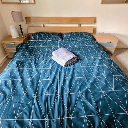 Cozy Bedroom In Birmingham City Centre Exterior photo